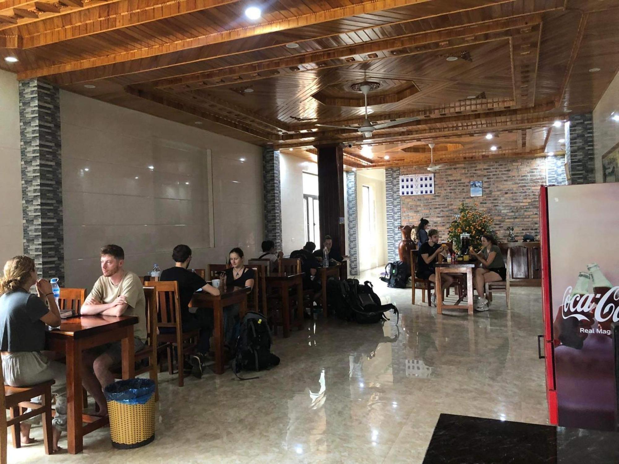 Starlet Hotel Phong Nha Luaran gambar