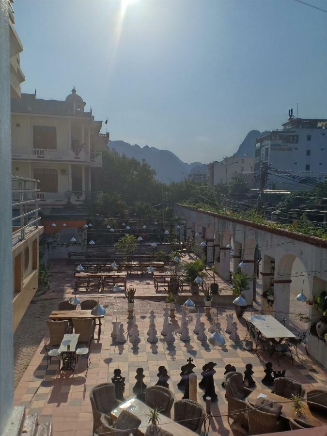 Starlet Hotel Phong Nha Luaran gambar
